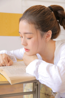 阴外面毛毛有白色是怎么回事